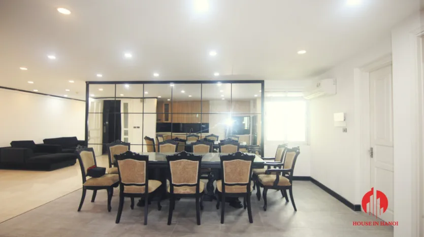 penthouse for rent in P1 Ciputra Hanoi (26)