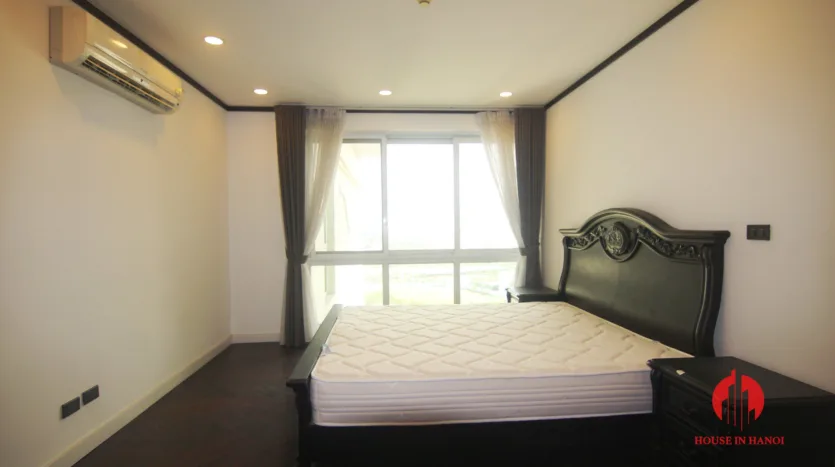 penthouse for rent in P1 Ciputra Hanoi (27)