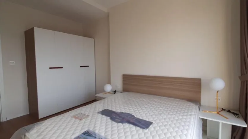 simple large 2 bedroom in kosmo tay ho (5)