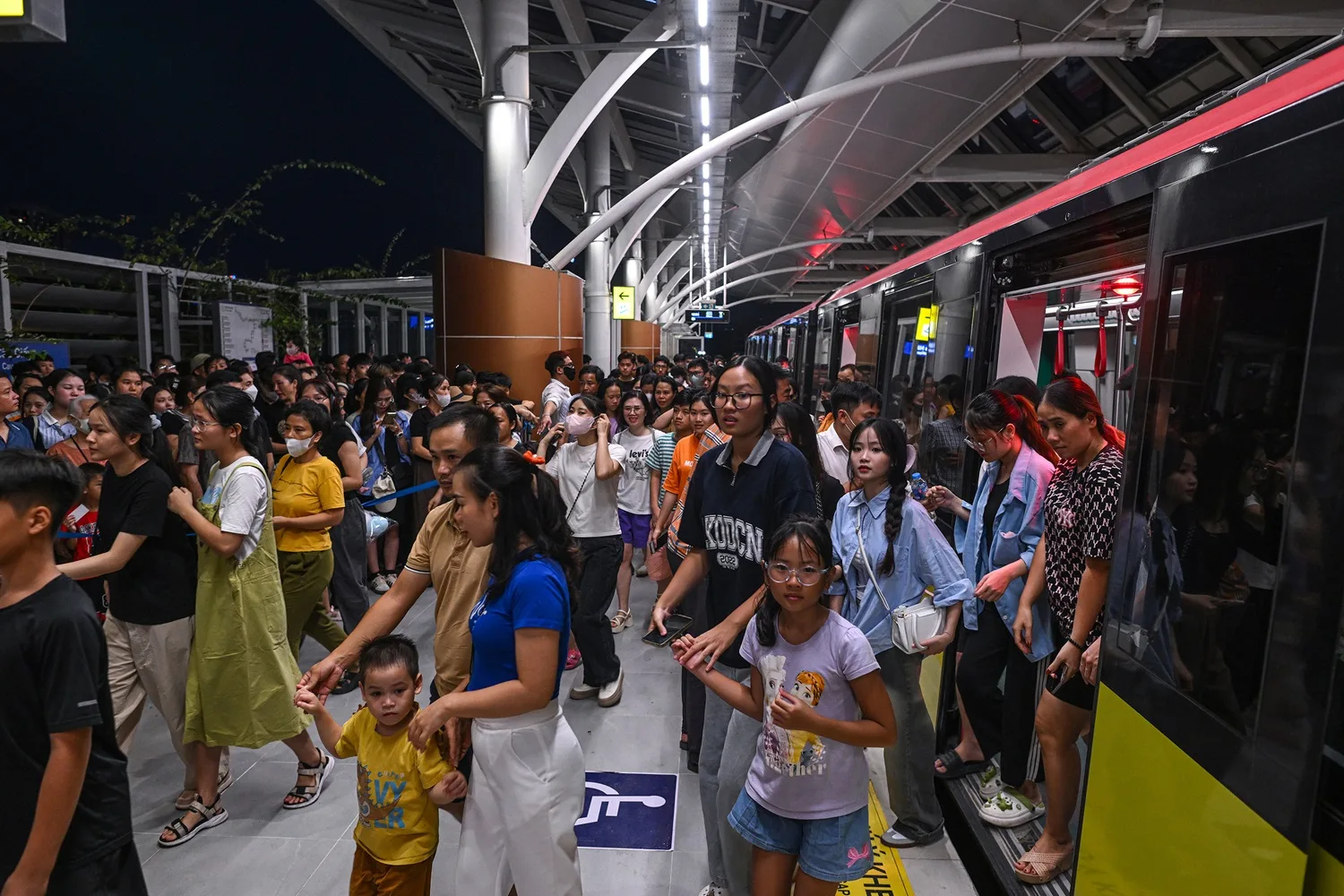 operational metro lines in hanoi