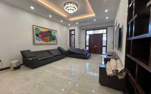 villa in D4 Ciputra near schools (24)