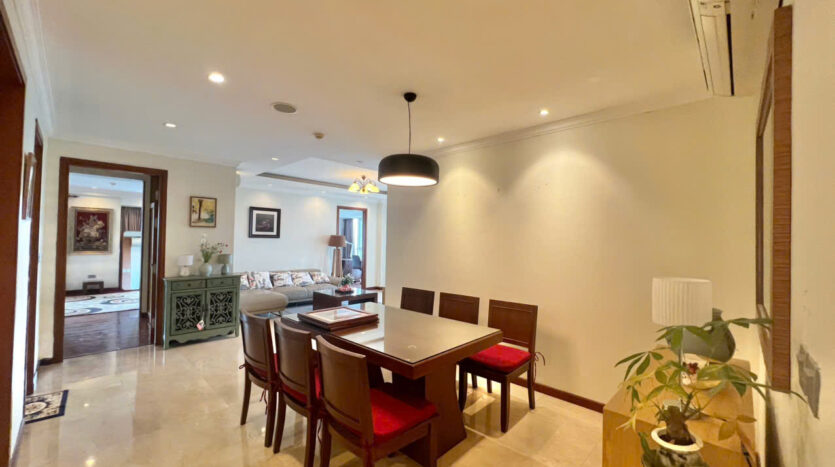 big renovated apartment in L1 Ciputra (8)