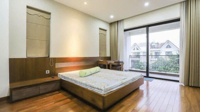 4 bedroom villa for rent in hoa sua 8 vinhomes riverside (6)