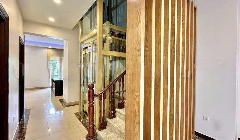 affordable garden villa in Hoa Sua Vinhomes Riverside (8)