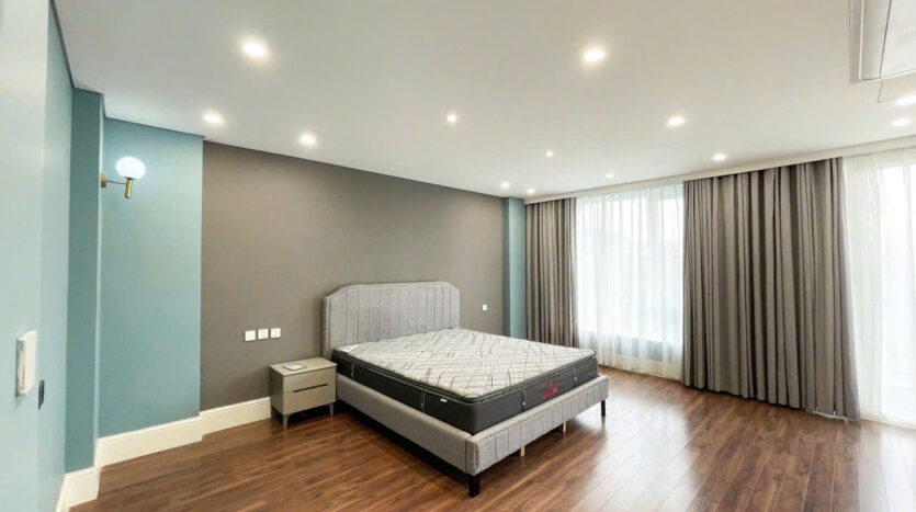 villa with basement for rent in ciputra (22)