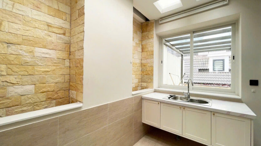villa with basement for rent in ciputra (38)