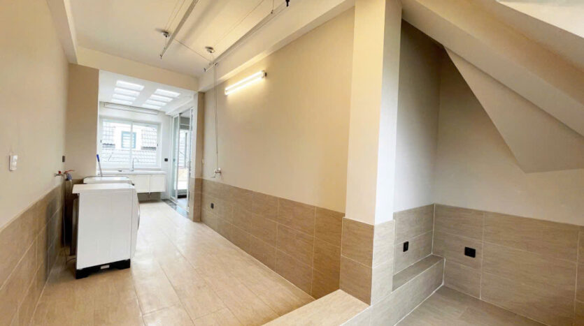 villa with basement for rent in ciputra (5)