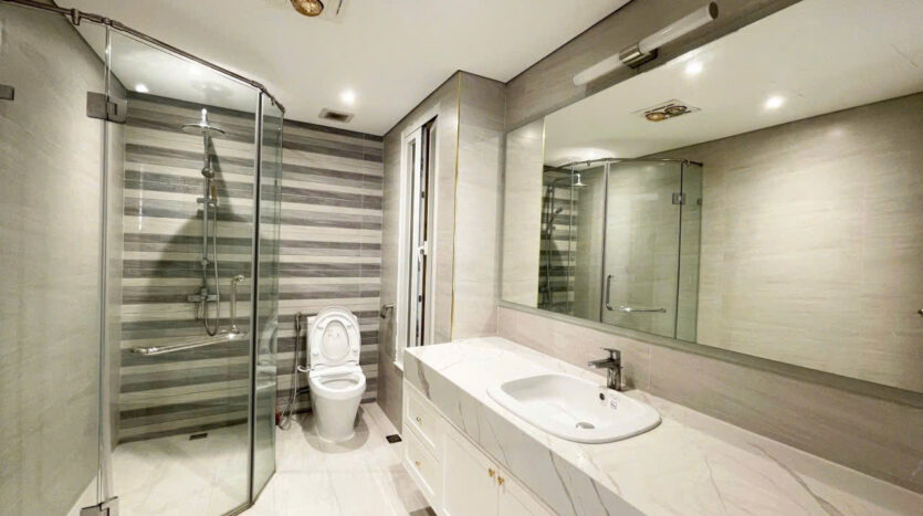 villa with basement for rent in ciputra (6)