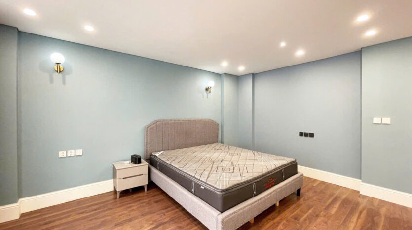 villa with basement for rent in ciputra (7)