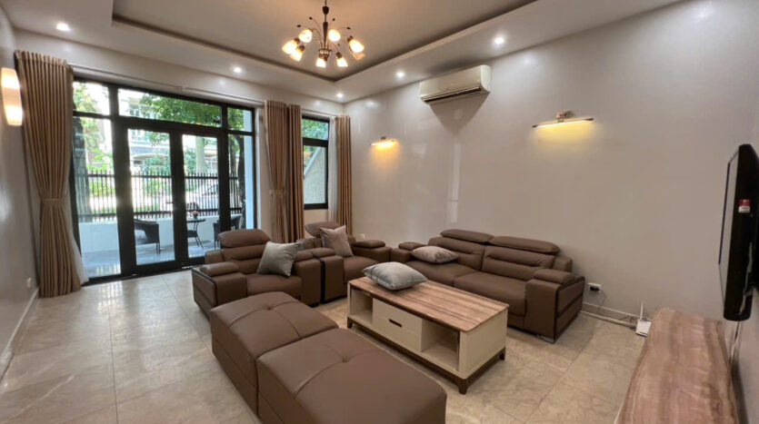 Villa in T7 Block with garage for rent (9)