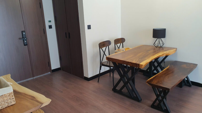lake view 2 bedroom condo for sale in heritage westlake (3)