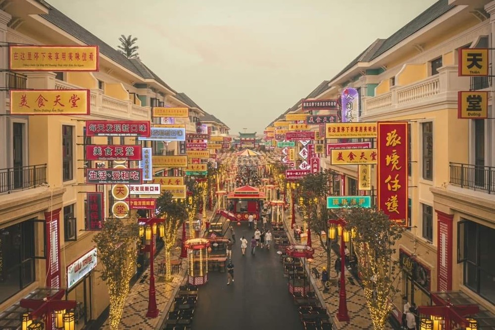 Phố Hong Kong Vinhomes Ocean park 2