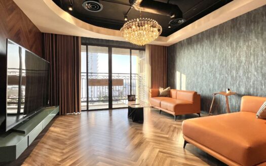 Spacious Vibrant 2BR Apartment in D’. Le Roi Soleil, Westlake