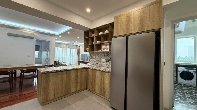 3 bedroom plus apartment for rent in e4 ciputra (16)