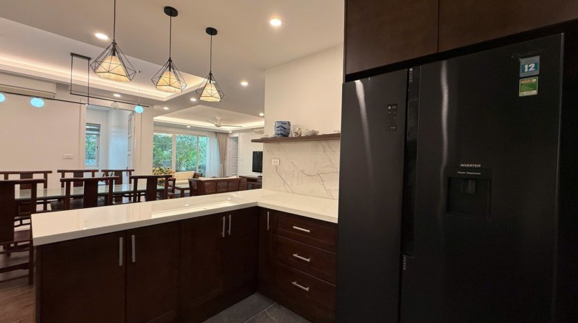 cheap but nice 3BR + apartment for rent in e5 ciputra (18)