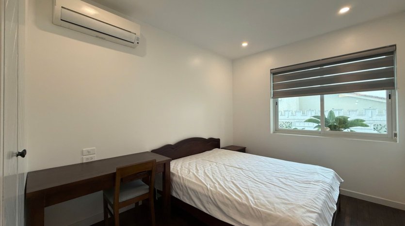 cheap but nice 3BR + apartment for rent in e5 ciputra (8)