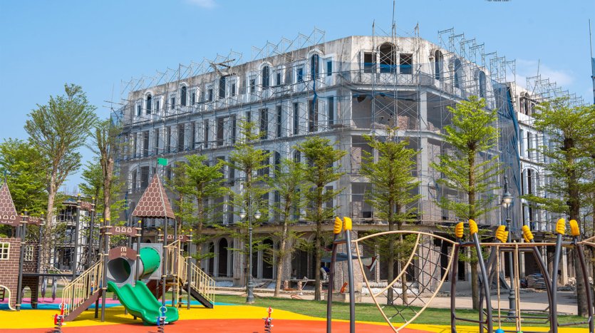 noble palace landed house for sale for foreigners in hanoi (10)