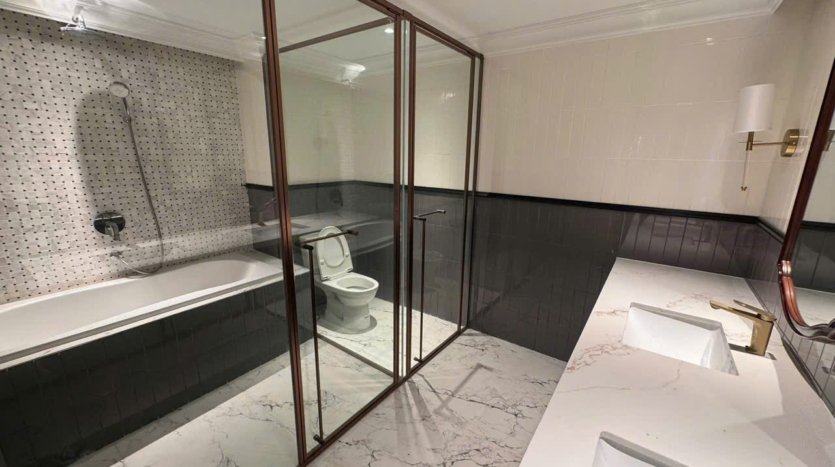 well priced big apartment for rent in Soleil Xuan Dieu Westlake (14)