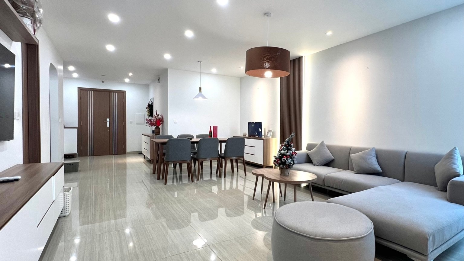 buy 3 bedroom apartment in ciputra hanoi