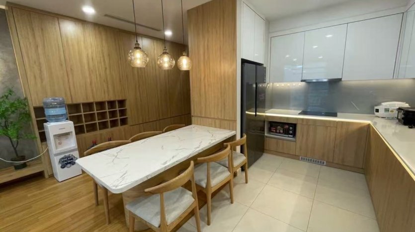 corner 3BR apartment in The Zei with lake view (11)