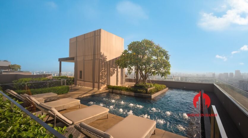 high end 3 bedroom apartment for sale in downtown saigon (16)