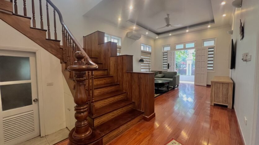 villa for rent in ciputra near international schools (16)