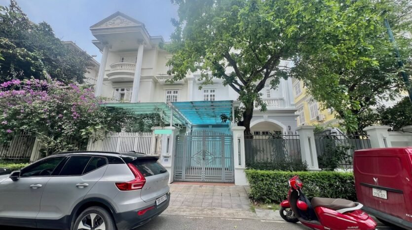 villa for rent in ciputra near international schools (22)