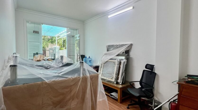 villa for rent in ciputra near international schools (23)