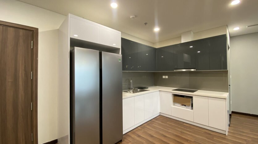 cozy & modern 3 bedroom apartment for rent in Mipec Rubik 360 Hanoi (11)