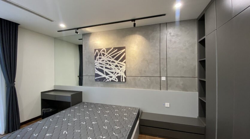 cozy & modern 3 bedroom apartment for rent in Mipec Rubik 360 Hanoi (13)