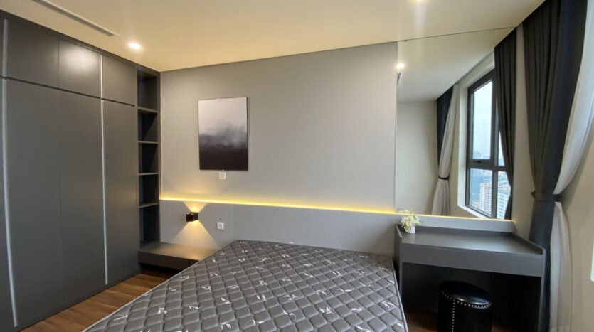 cozy & modern 3 bedroom apartment for rent in Mipec Rubik 360 Hanoi (19)