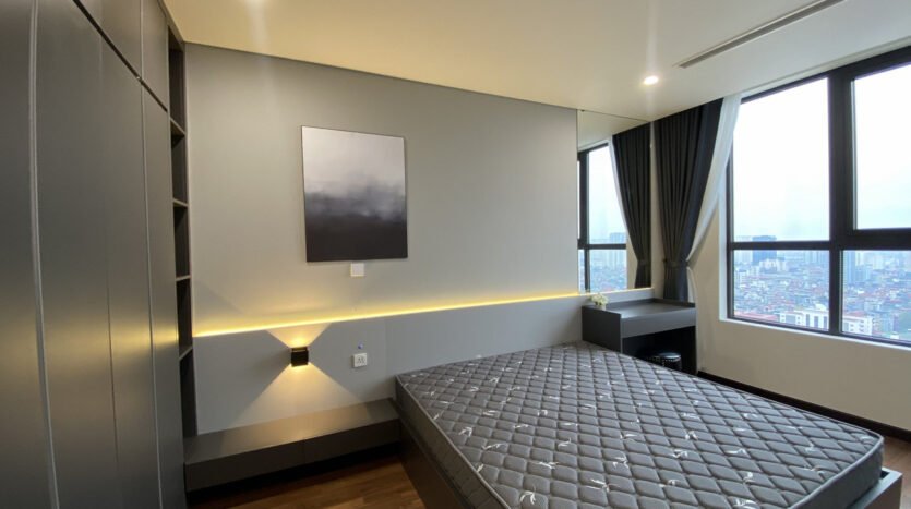 cozy & modern 3 bedroom apartment for rent in Mipec Rubik 360 Hanoi (20)