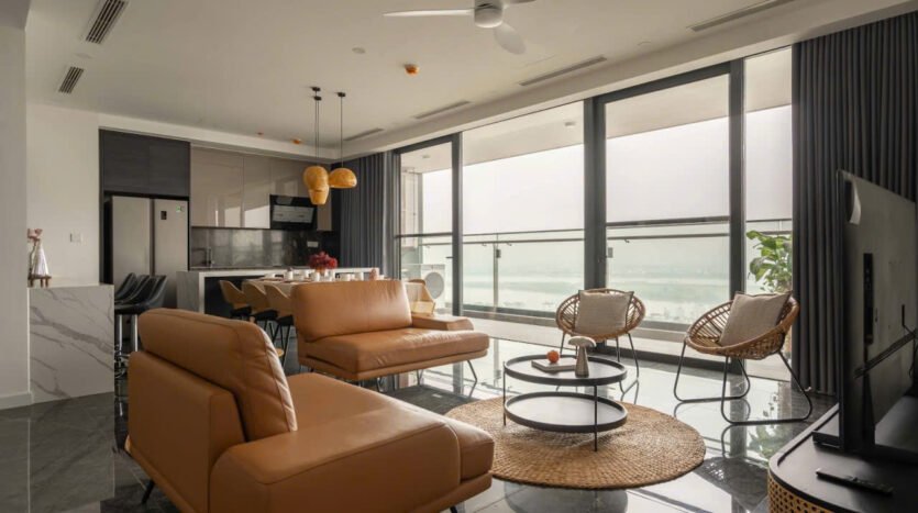 gorgeous river view apartment for sale in sunshine golden river ciputra hanoi (2)