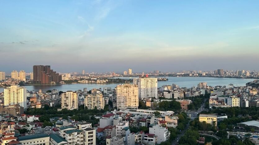 lake view 3 bedroom apartment for sale in kosmo tay ho (2)