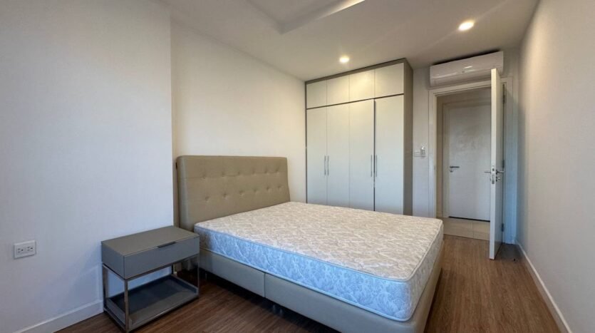 lake view 3 bedroom apartment for sale in kosmo tay ho (8)