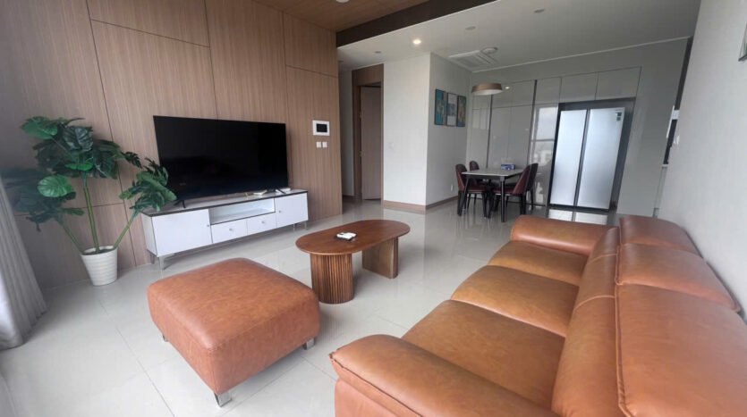 2 bedroom apartment with city view for rent in starlake (9)