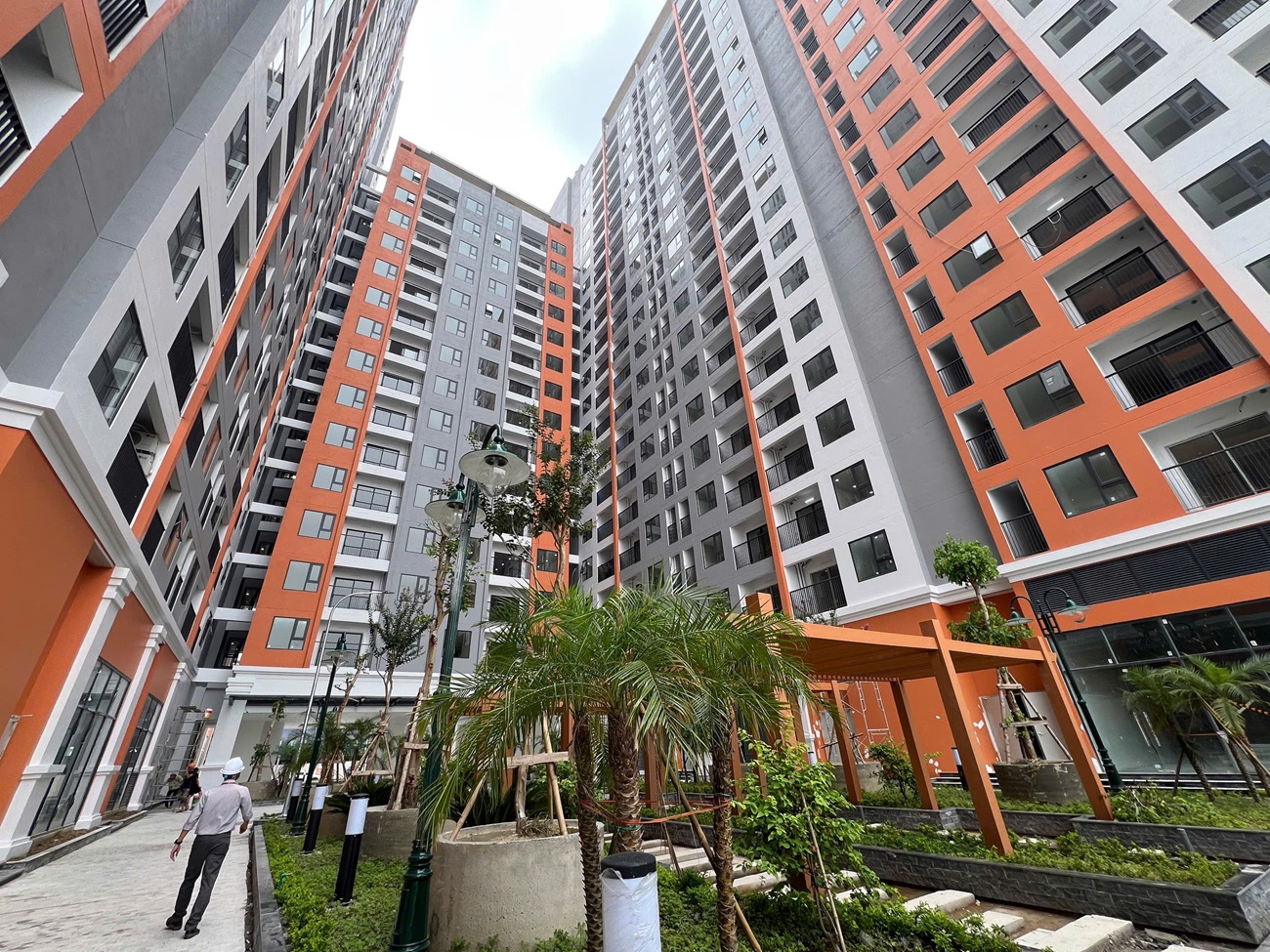 handover in yen binh complex 4