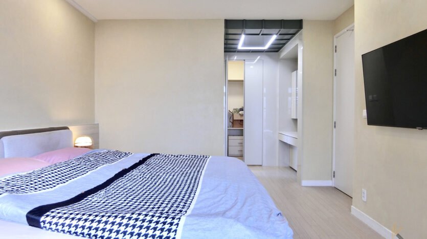 modern 3 bedroom apartment with city view in starlake hanoi (15)