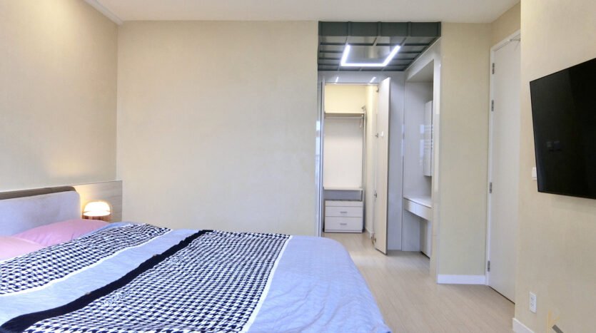 modern 3 bedroom apartment with city view in starlake hanoi (16)