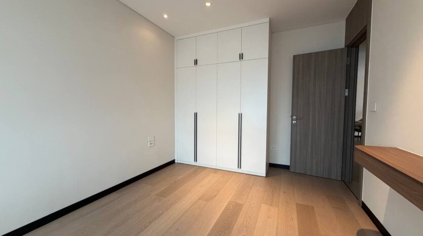 3 bedroom apartment for rent in the nelson hanoi (19)