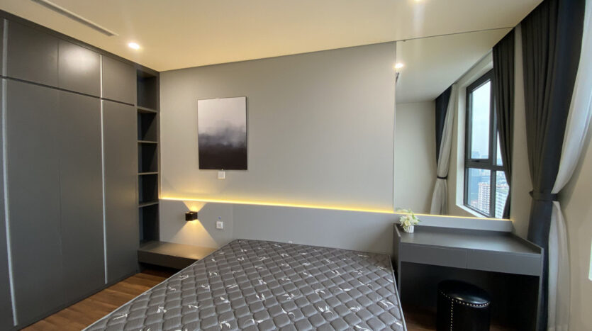 Modern 3BR Apartment For Sale in Mipec Rubik Close to Cau Giay Metro (14)