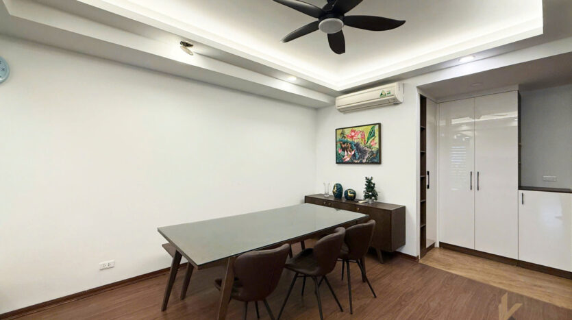 cheap but decent apartment for rent in E1 Ciputra (11)