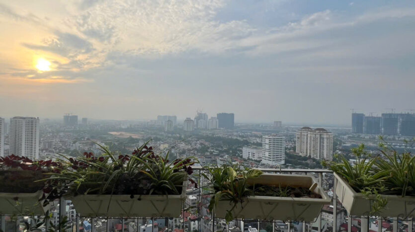 city view 4 bedroom apartment for rent in kosmo tay ho (1)