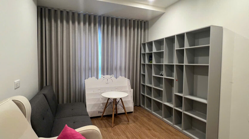 city view 4 bedroom apartment for rent in kosmo tay ho (3)
