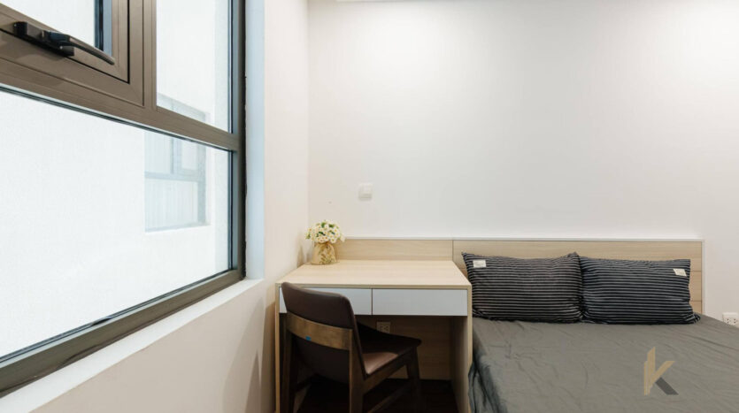 lake view 3 bedroom apartment for sale in le roi soleil quang an (11)