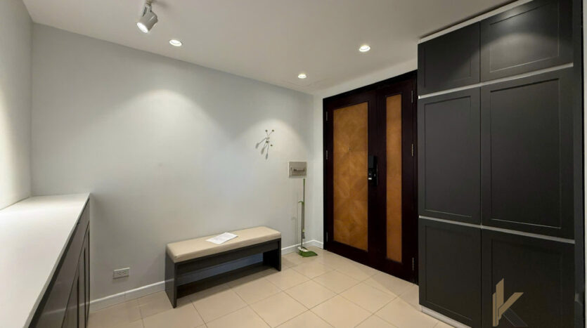 modern apartment after renovation for rent in e1 ciputra (14)