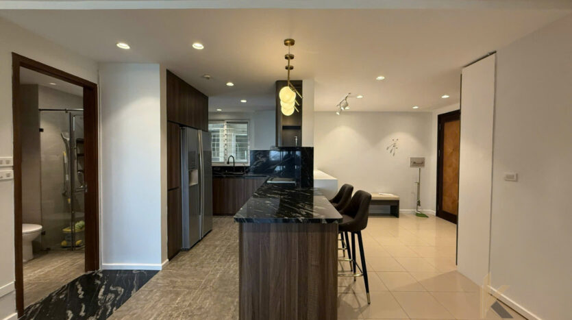 modern apartment after renovation for rent in e1 ciputra (5)