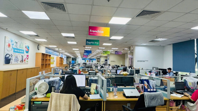 offices for sale in royal city hanoi, vietnam (17)