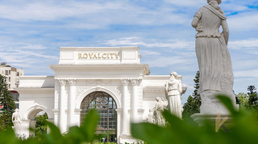 offices for sale in royal city hanoi, vietnam (2)