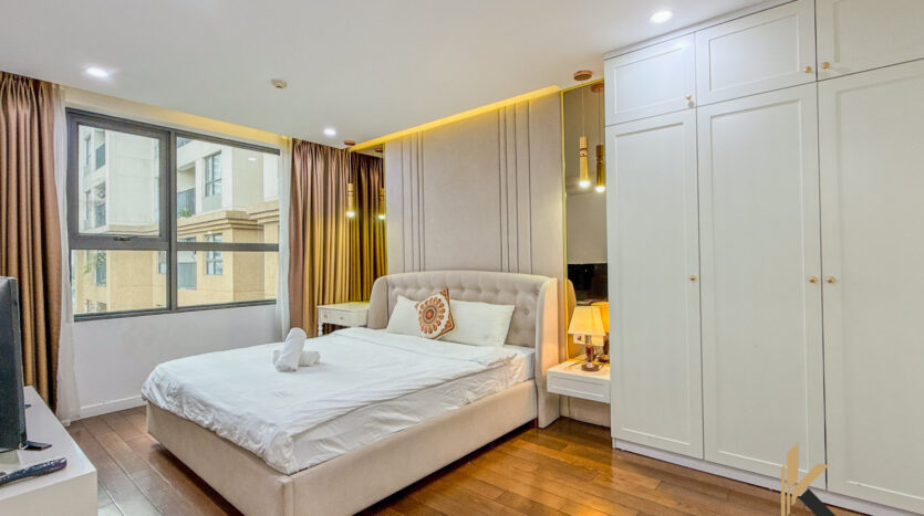 Apartment for Rent at Vinhomes D’Capitale (11)